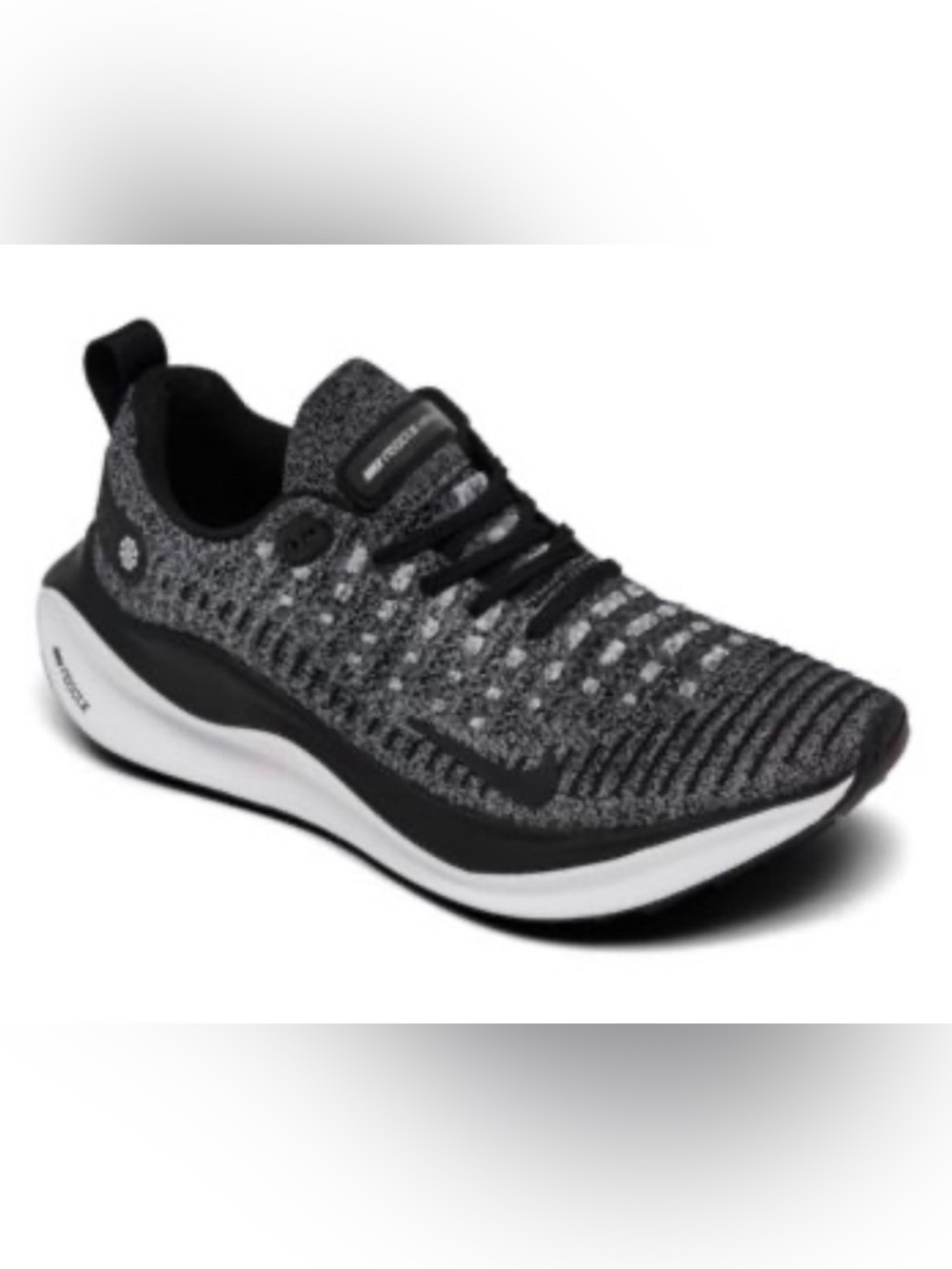 Nike Flyknit Trainer in Black and Gray-worn once- size 8.5
